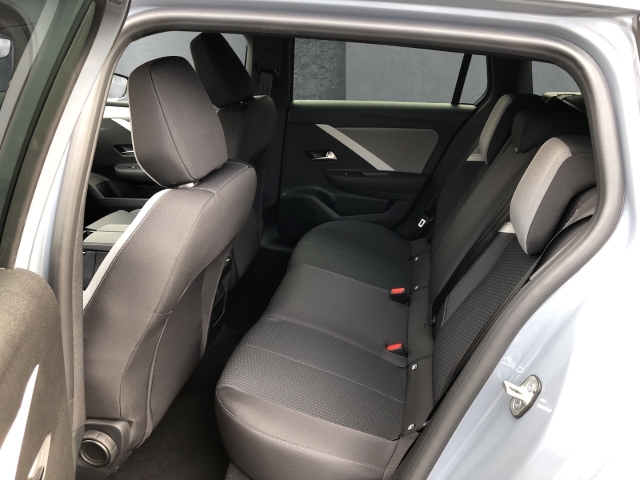 Fahrzeugansicht Opel Astra ST Edition 1.5 Diesel Automatik Tech Komfort-Paket Allwetter Navi LED Apple CarPlay - Bild 9