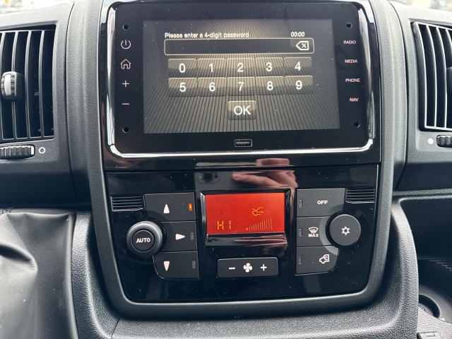 Fahrzeugansicht Opel Movano Cargo 3,5t verstärkt L3 Komfort Winter Baustellen Paket Holzboden dig.Fahrtenschreiber - Bild 16