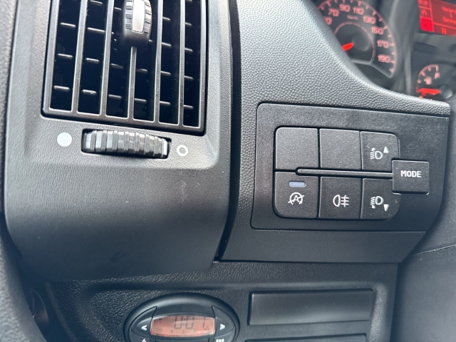 Fahrzeugansicht Opel Movano Cargo 3,5t verstärkt L3 Komfort Winter Baustellen Paket Holzboden dig.Fahrtenschreiber - Bild 17