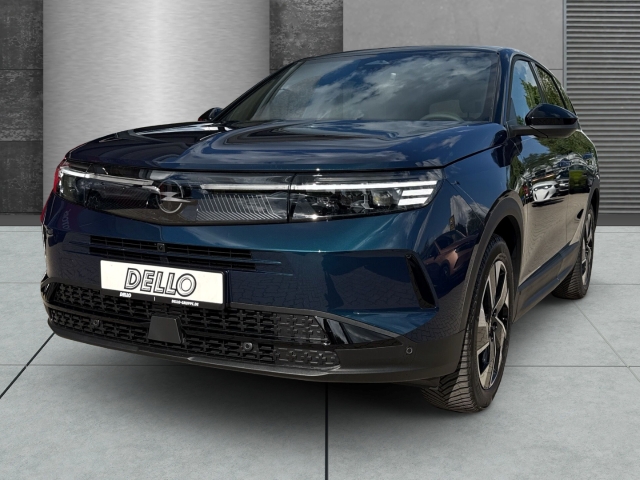 Opel Grandland Ultimate Hybrid 107kW AT Allwetter Navi FOCAL-Soundsystem LED ACC El. Heckklappe