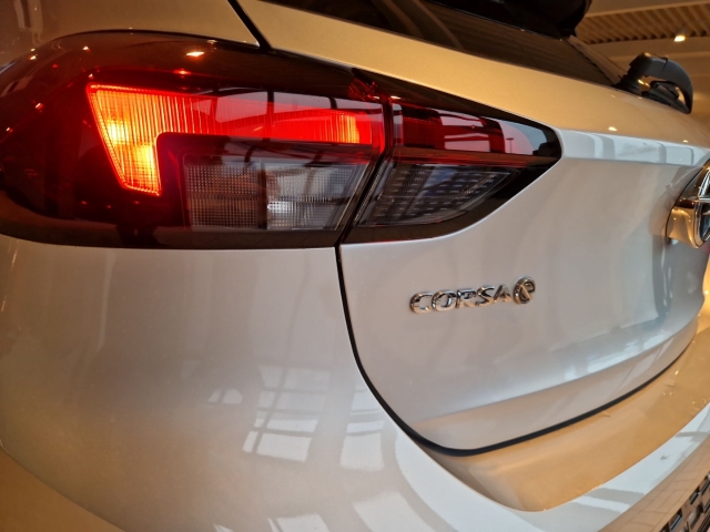 Fahrzeugansicht Opel Corsa-e Elegance Rückfahrkam Style-Paket SitzHZG Allwetter digitales Cockpit LED - Bild 18