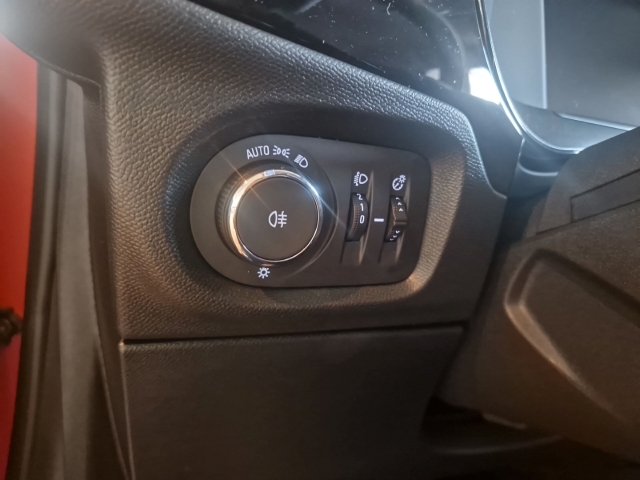 Fahrzeugansicht Opel Corsa-e Elegance Parkpilot Style-Paket digitales Cockpit LED Klimaautom DAB Spurhalteass. - Bild 18
