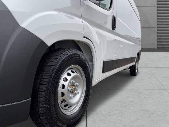Fahrzeugansicht Opel Movano L3H2 Edition 2.2 Diesel 140 3,5t verstärkt Klimaautom Spurhalteass. Verkehrszeichenerk. - Bild 4