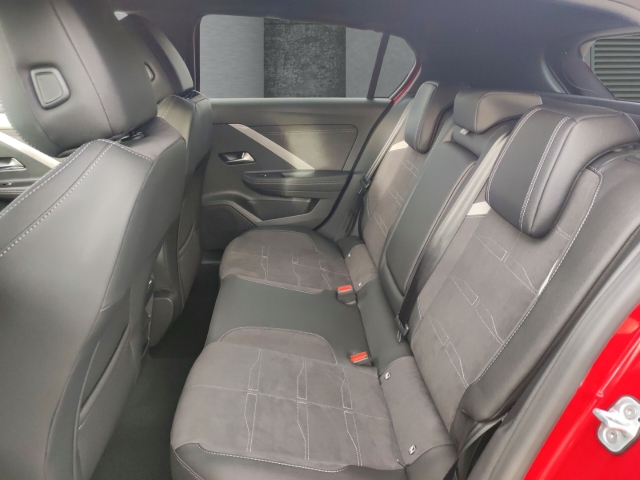 Fahrzeugansicht Opel Astra GS Line AT 360Grad Kamera Navi Sitzheizung LED HUD digitales Cockpit Soundsystem - Bild 9