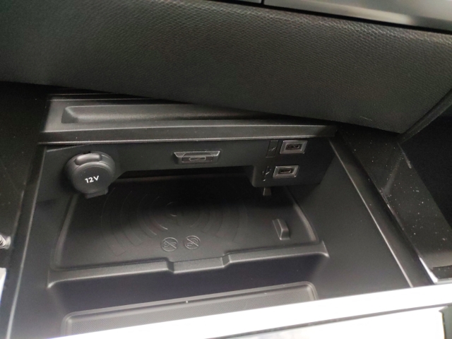 Fahrzeugansicht Opel Astra GS Line AT 360Grad Kamera Navi Sitzheizung LED HUD digitales Cockpit Soundsystem - Bild 22