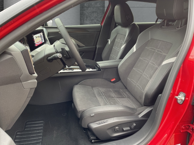 Fahrzeugansicht Opel Astra GS Line MHEV RückCam Navi Sitzheizung LED Klimaautomatik HUD - Bild 8