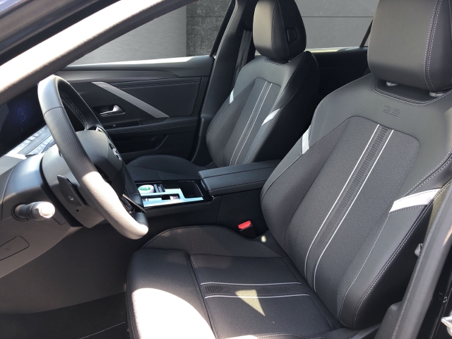 Fahrzeugansicht Opel Astra ST GS 8-AT Tech Komfort Alu Allwetter AHK-abnehmbar Gepäcknetz - Bild 7