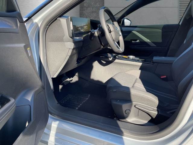 Fahrzeugansicht Opel Astra ST GS 8-AT Tech Komfort Alu Allwetter AHK-abnehmbar Gepäcknetz - Bild 7