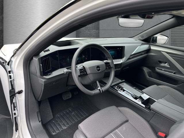 Fahrzeugansicht Opel Astra ST GS HUD El. Panodach Navi 360 Kamera LED Blendfreies Fernl. Kurvenlicht ACC El. Heckklappe - Bild 7