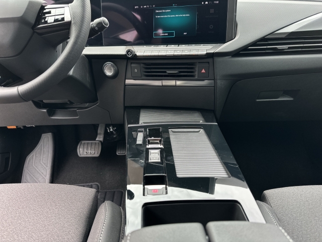 Fahrzeugansicht Opel Astra ST GS HUD El. Panodach Navi 360 Kamera LED Blendfreies Fernl. Kurvenlicht ACC El. Heckklappe - Bild 11