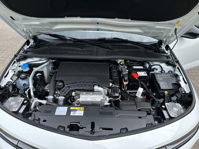 Fahrzeugansicht Opel Astra ST GS HUD El. Panodach Navi 360 Kamera LED Blendfreies Fernl. Kurvenlicht ACC El. Heckklappe - Bild 14