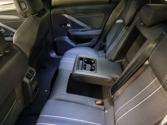Fahrzeugansicht Opel Astra ST GS 96kw AT Tech-Paket Komfort HUD El. Panodach Navi 360 Kamera LED Blendfreies Fernl. - Bild 18