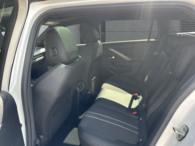 Fahrzeugansicht Opel Astra ST 1.2T GS Tech-Paket Komfort HUD El. Panodach Navi 360 Kamera LED Blendfreies Fernl. - Bild 9