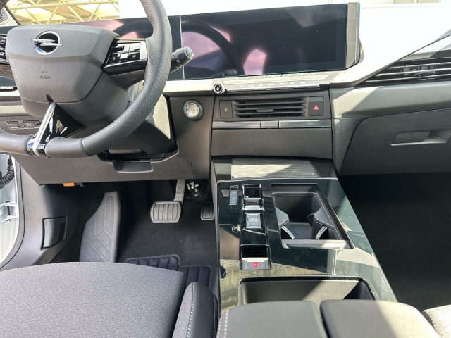 Fahrzeugansicht Opel Astra ST 1.2T GS Tech-Paket Komfort HUD El. Panodach Navi 360 Kamera LED Blendfreies Fernl. - Bild 11