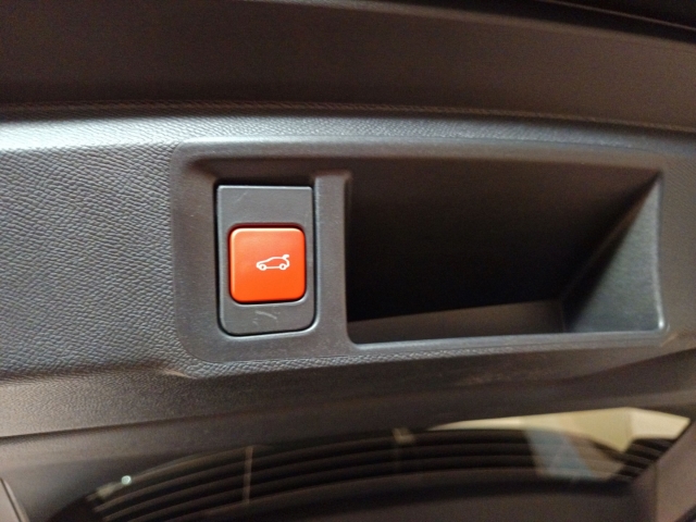 Fahrzeugansicht Opel Astra ST 1.2T GS Line HUD El. Panodach Navi 360 Kamera LED Blendfreies Fernl. - Bild 15