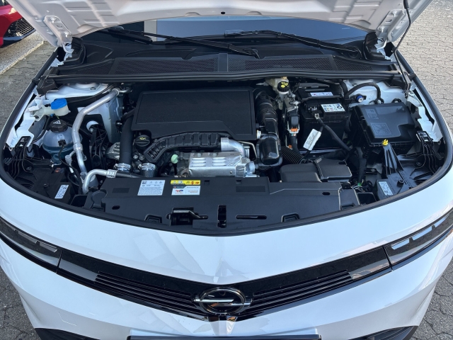 Fahrzeugansicht Opel Astra ST Edition Komfort-Paket LED ACC Apple CarPlay Android Auto Klimaautom Musikstreaming - Bild 14