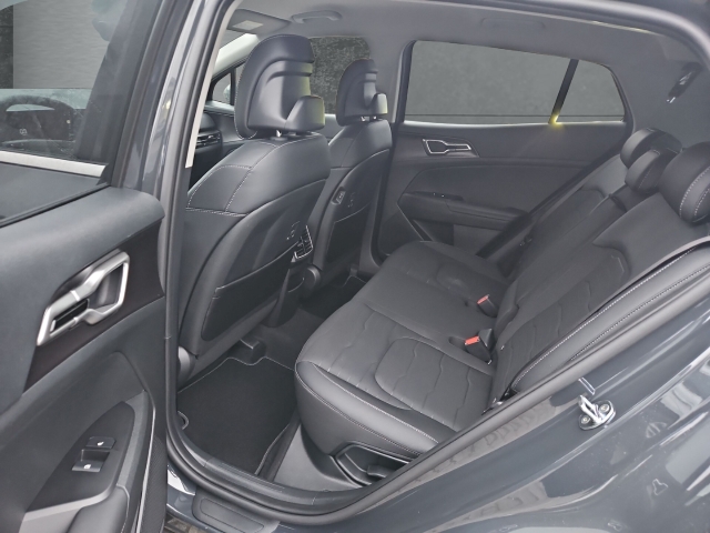 Fahrzeugansicht Kia Sportage 1.6T DCT AWD Vision Komfort Apple CarPlay Sitzheizung LED-Hauptscheinwerfer Rückfahrkamera - Bild 9