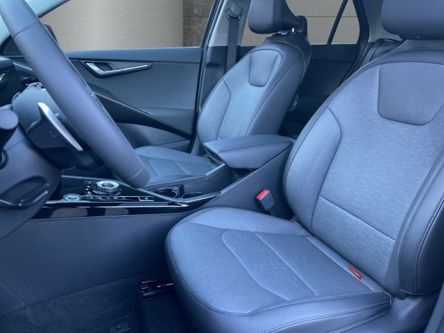 Fahrzeugansicht Kia Niro Spirit 1.6 Hybrid Relax Technologie-Paket El. Dach HUD Navi - Bild 8