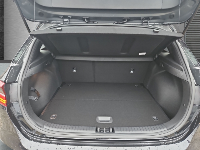 Fahrzeugansicht Kia Cee'd Lim 1.0T Vision Komfort + Navi Kamera SHZ+LHZ - Bild 5