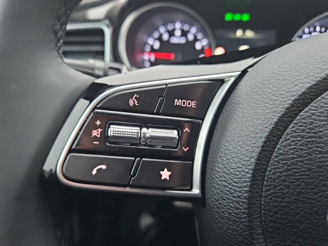 Fahrzeugansicht Kia Cee'd Lim 1.0T Vision Komfort + Navi Kamera SHZ+LHZ - Bild 25