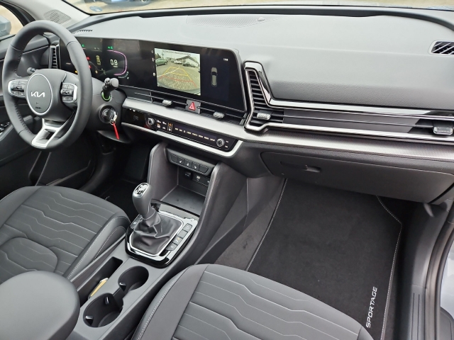 Fahrzeugansicht Kia Sportage 1.6T Vision + Komfort Navi LED Kamera SHZ+LHZ digitales Cockpit Blendfreies Fernl. - Bild 23