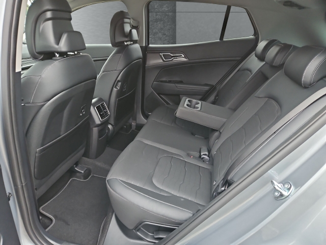 Fahrzeugansicht Kia Sportage 1.6T Vision + Komfort Navi LED Kamera SHZ+LHZ digitales Cockpit Blendfreies Fernl. - Bild 9