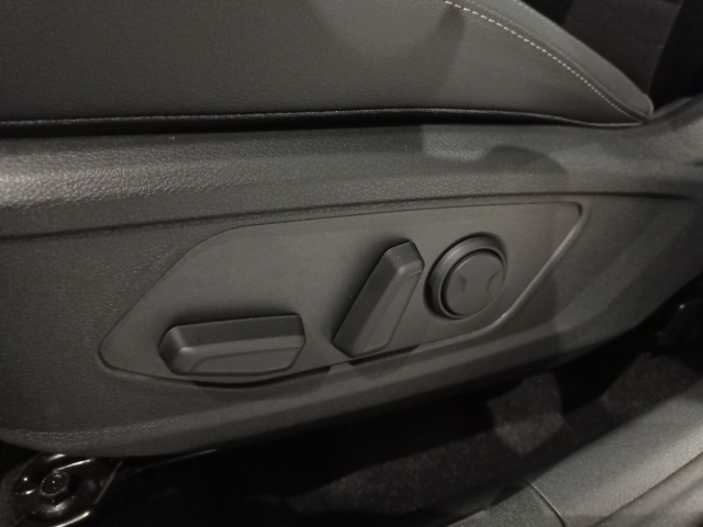 Fahrzeugansicht Kia Sportage Ultimate Edition 1.6 118 kW Mild-Hybrid DCT Komfort-Paket Navi Digitales Cockpit - Bild 17