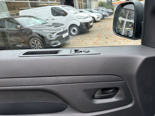 Fahrzeugansicht Citroen Jumpy 2.0 EU6d Kasten Lang BlueHDi 145 FAP Navi Holzboden Connect Box Apple CarPlay - Bild 13