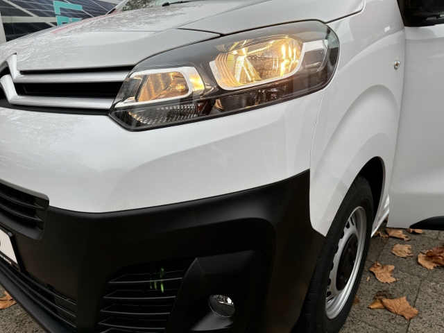 Fahrzeugansicht Citroen Jumpy 2.0 EU6d Kasten Lang BlueHDi 145 FAP Navi Holzboden Connect Box Apple CarPlay - Bild 15
