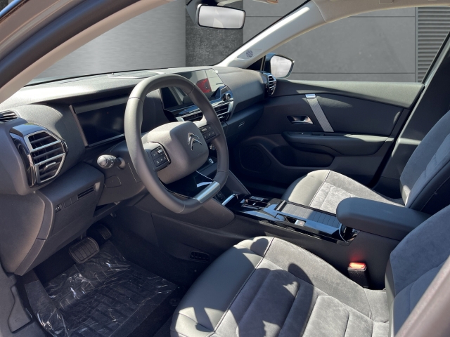 Fahrzeugansicht Citroen e-C4 Series 156 11kW-Charger Color-Paket Glossy Black Navi 360 Kamera LED Apple CarPlay - Bild 7