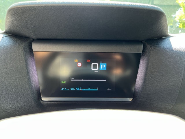 Fahrzeugansicht Citroen e-C4 Series 156 11kW-Charger Color-Paket Glossy Black Navi 360 Kamera LED Apple CarPlay - Bild 12
