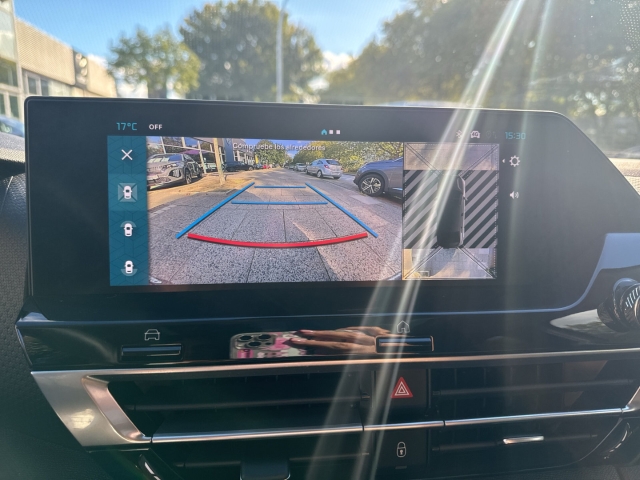 Fahrzeugansicht Citroen e-C4 X Max HUD El.Pano Navi 360 Massagesitze LED Apple CarPlay - Bild 21