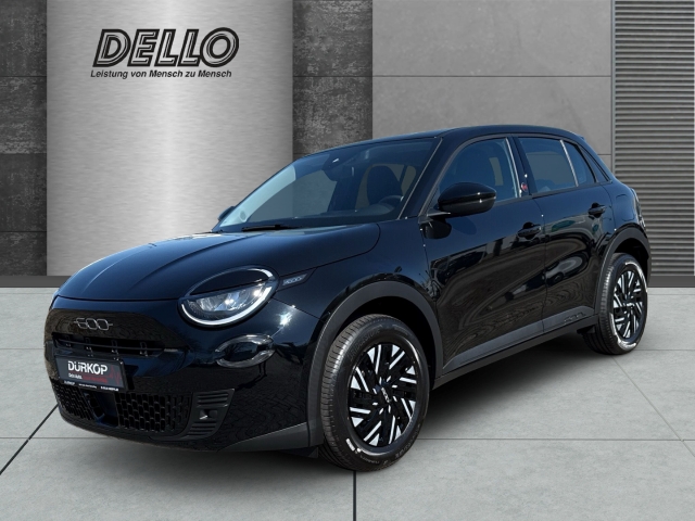Fahrzeugansicht Fiat 600e Red Sitzheizung Park Distance Control LED Apple CarPlay Fahrerprofilauswahl Soundsystem