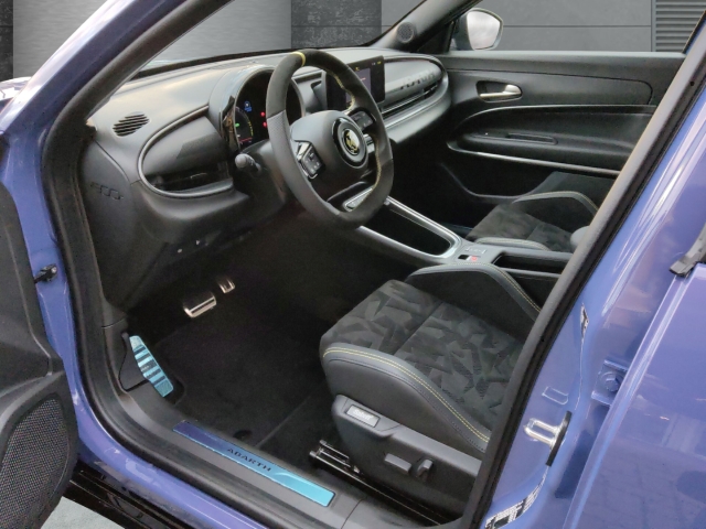Fahrzeugansicht Abarth 600e 207 kW Scorpionissima Sonderaktion Tech Design-Paket Gaming Paket - Bild 7