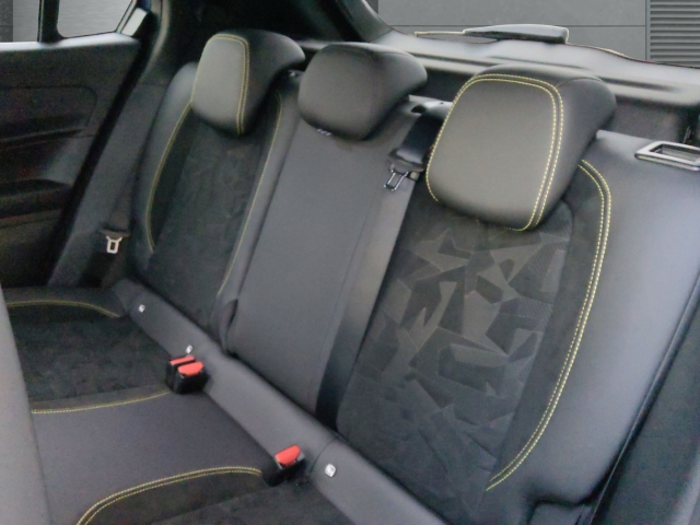 Fahrzeugansicht Abarth 600e 207 kW Scorpionissima Sonderaktion Tech Design-Paket Gaming Paket - Bild 9