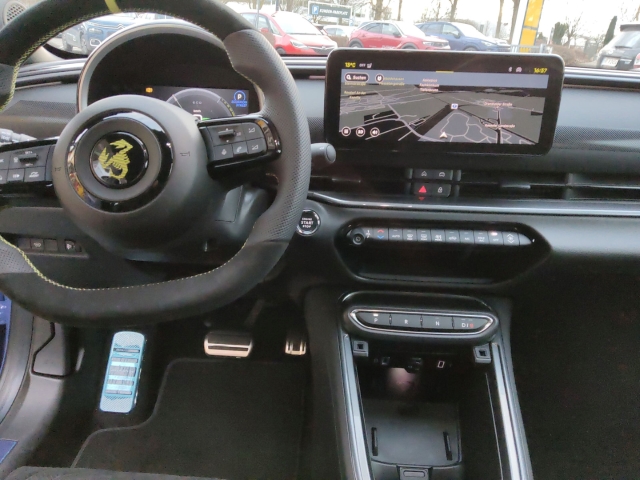 Fahrzeugansicht Abarth 600e 207 kW Scorpionissima Sonderaktion Tech Design-Paket Gaming Paket - Bild 11