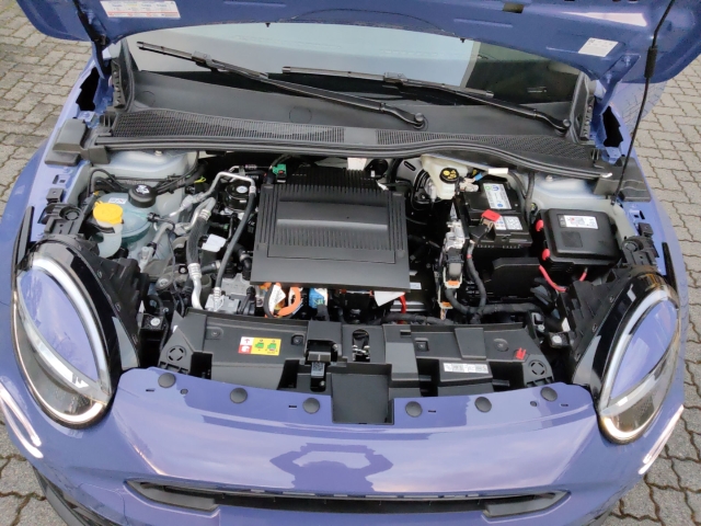 Fahrzeugansicht Abarth 600e 207 kW Scorpionissima Sonderaktion Tech Design-Paket Gaming Paket - Bild 14