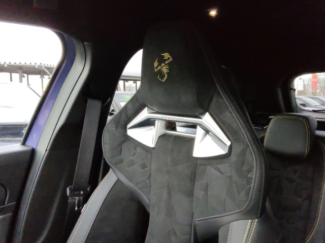 Fahrzeugansicht Abarth 600e 207 kW Scorpionissima Sonderaktion Tech Design-Paket Gaming Paket - Bild 17