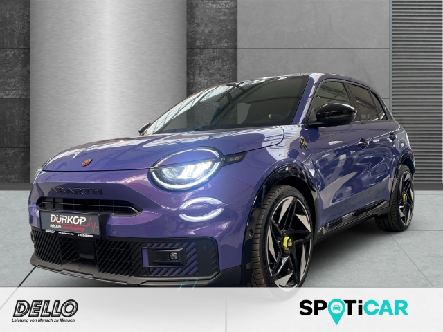 Fahrzeugansicht Abarth 600e Scorpionissima Racing Sitze Alcantara Navi  Soundsystem 360 Kamera LED Sperrdiff.