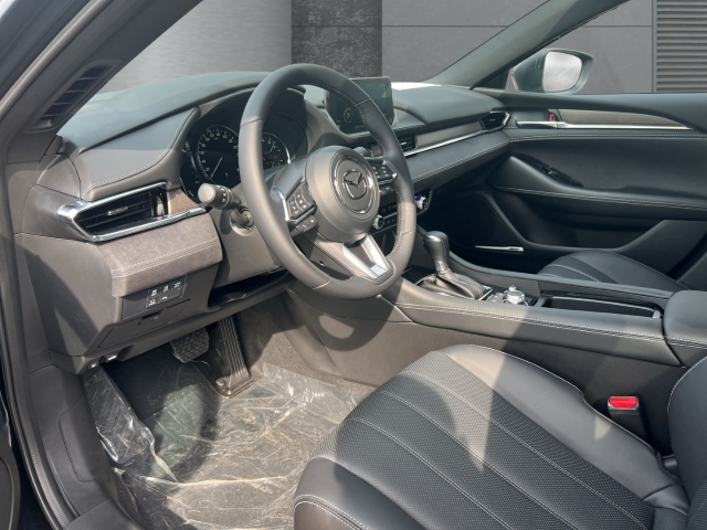 Fahrzeugansicht Mazda 6 Kombi 194PS TAKUMI Nappa BOSE HUD 360 Kamera ACC PDC Klima - Bild 7