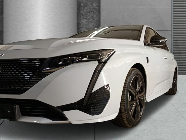 Fahrzeugansicht Peugeot 308 225 GT Plug-In Hybrid AT Nappaleder FOCAL-Soundsystem beheizbFrontsch Induktionsladen - Bild 4