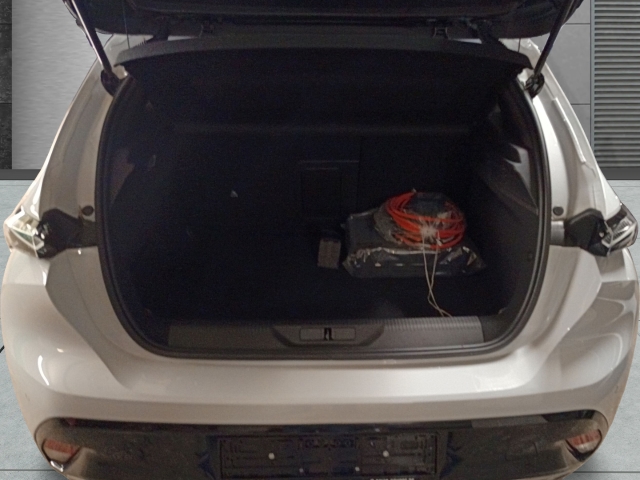 Fahrzeugansicht Peugeot 308 225 GT Plug-In Hybrid AT Nappaleder FOCAL-Soundsystem beheizbFrontsch Induktionsladen - Bild 5