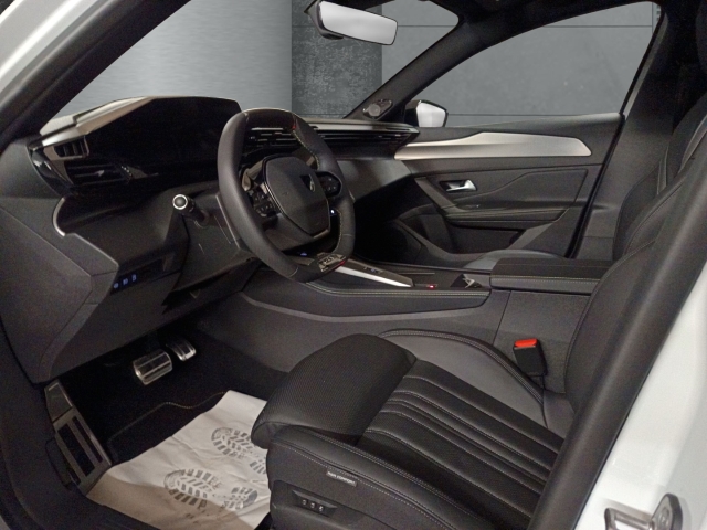 Fahrzeugansicht Peugeot 308 225 GT Plug-In Hybrid AT Nappaleder FOCAL-Soundsystem beheizbFrontsch Induktionsladen - Bild 7