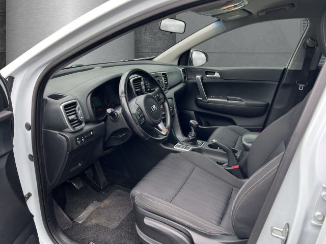 Fahrzeugansicht Kia Sportage Edition 7 1.6 Temp Tel.-Vorb. Berganfahrass. Klima - Bild 7