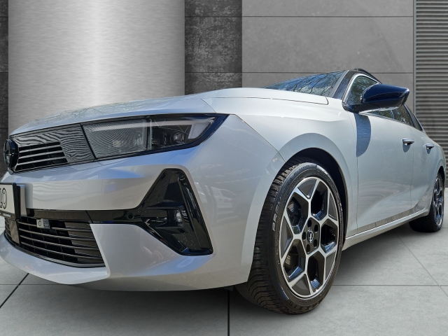 Fahrzeugansicht Opel Astra ST Ultimate 1.2T HUD Navi Leder Soundsystem 360 Kamera Massagesitze Klimasitze LED - Bild 4