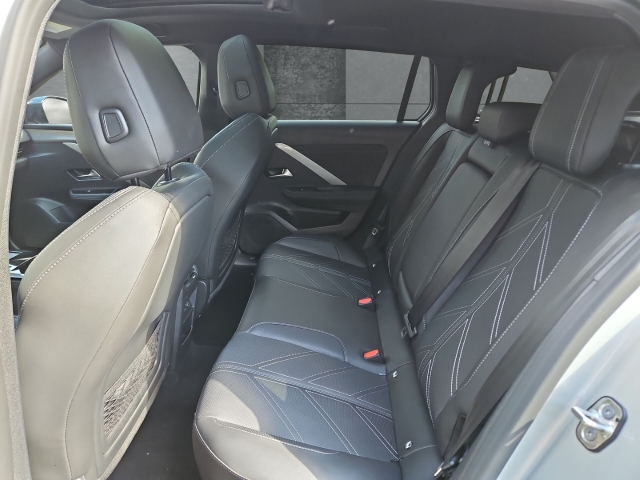 Fahrzeugansicht Opel Astra ST Ultimate 1.2T HUD Navi Leder Soundsystem 360 Kamera Massagesitze Klimasitze LED - Bild 9