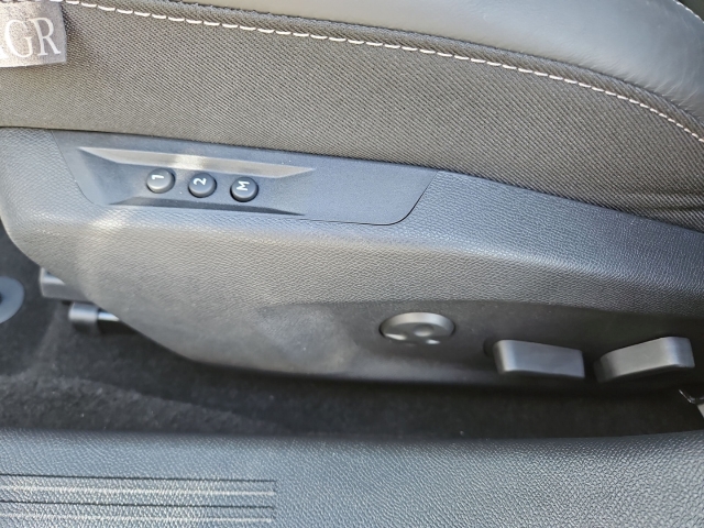 Fahrzeugansicht Opel Astra ST Ultimate 1.2T HUD Navi Leder Soundsystem 360 Kamera Massagesitze Klimasitze LED - Bild 16