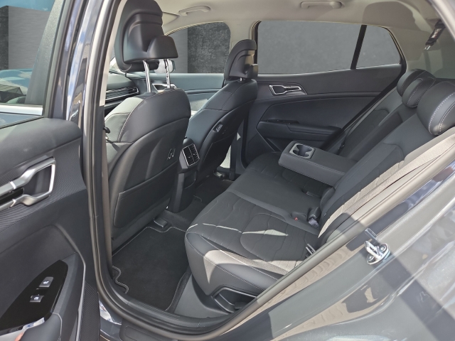 Fahrzeugansicht Kia Sportage 1.6T PHEV DCT AWD Vision Apple CarPlay LED-Hauptscheinwerfer Rückfahrkamera - Bild 9