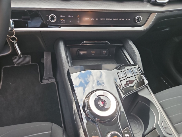 Fahrzeugansicht Kia Sportage 1.6T PHEV DCT AWD Vision Apple CarPlay LED-Hauptscheinwerfer Rückfahrkamera - Bild 14