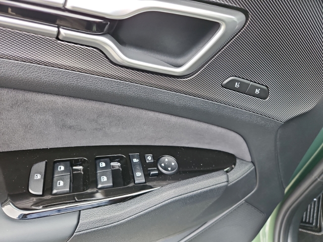 Fahrzeugansicht Kia Sportage 1.6T PHEV GT-Line 4WD 360 Grad Kamera Apple CarPlay Panoramadach Totwinkelassistent - Bild 25